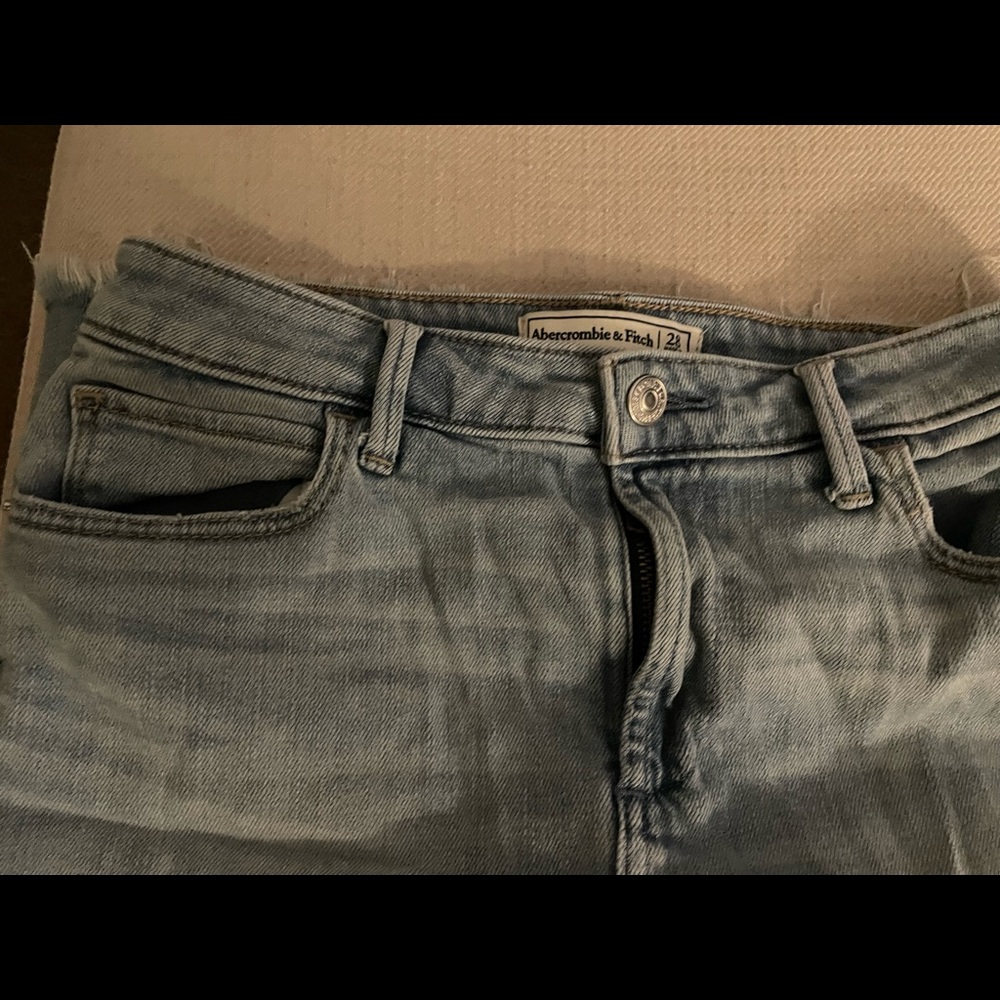 Abercrombie and Fitch light blue jean pencil skirt size 6
